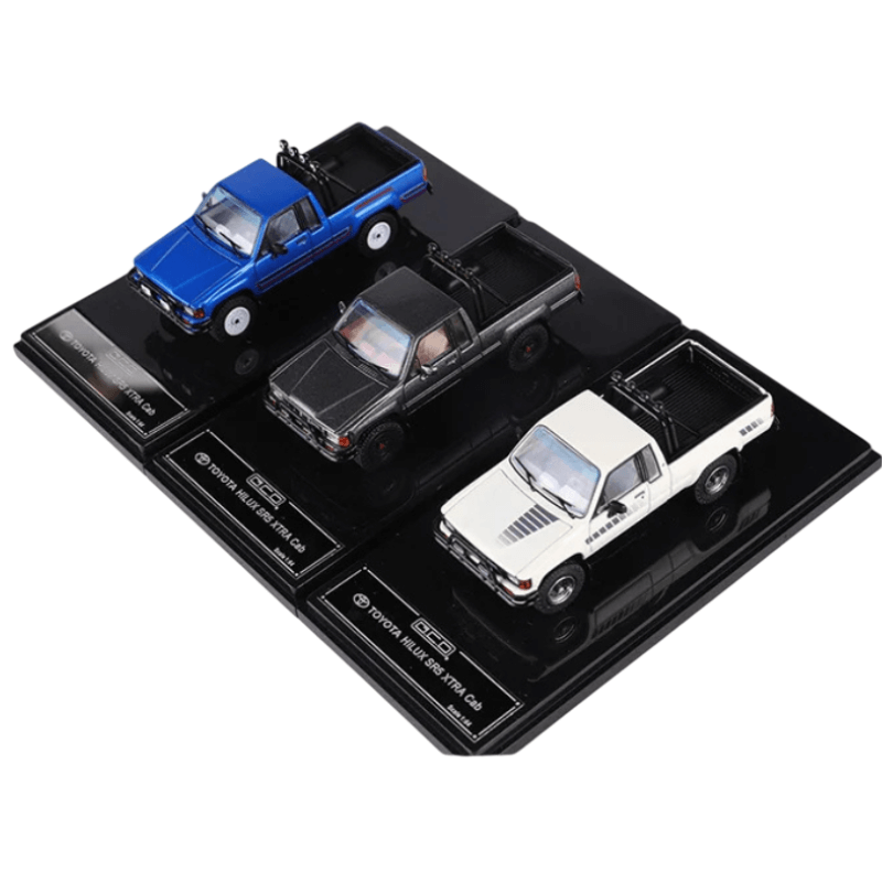 1/64 Scale Hilux SR5 XTRA Cab Pickup Truck