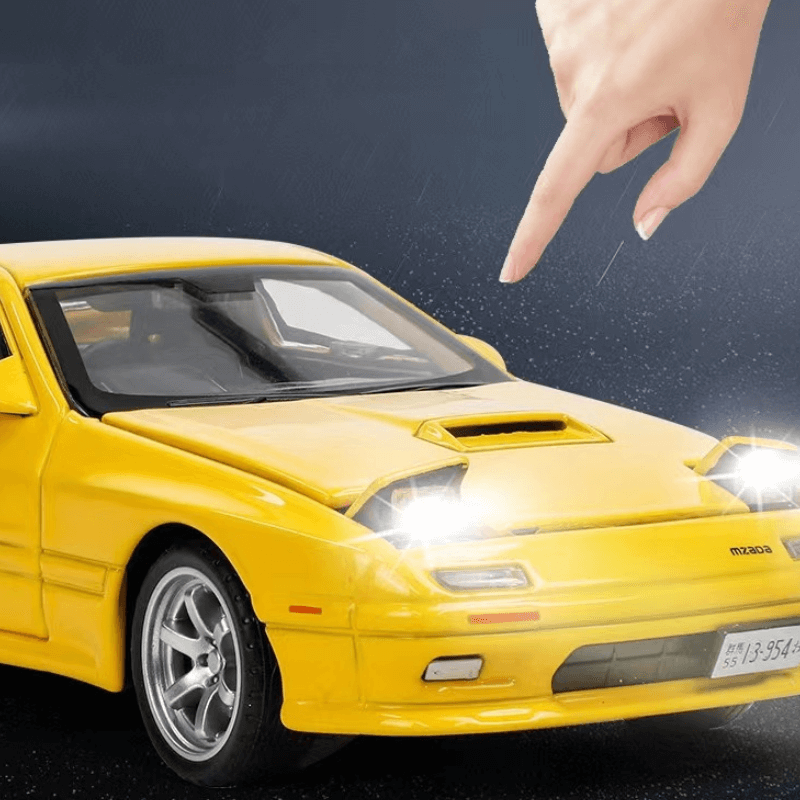 1/32 Scale Mazda RX-7 Die-cast Model Car