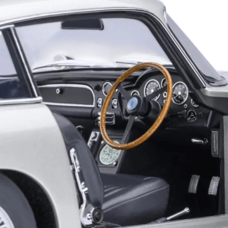 1/18 Scale Aston Martin DB5 007 Die-cast Model Car