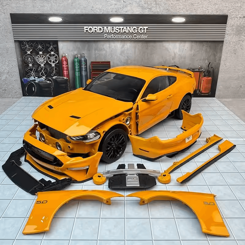 1/18 Scale Ford Mustang GT Die-cast Model Car