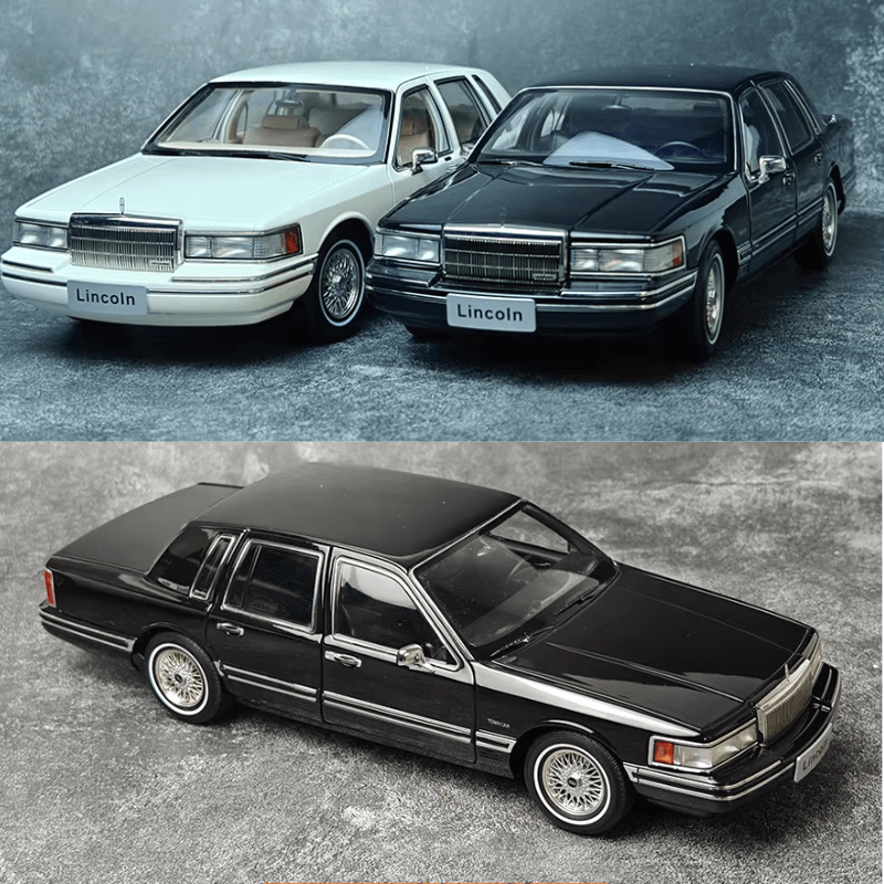 1/18 scale Lincoln TOWN CAR die-cast model