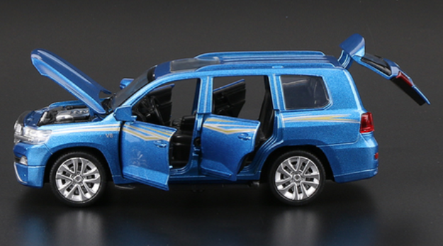 1:32 Toyota LAND CRUISER SUV Alloy Car Model