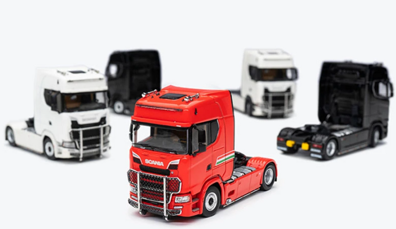 1:64 Scania S730 Transporter Double-layer Flying Wing Model Car