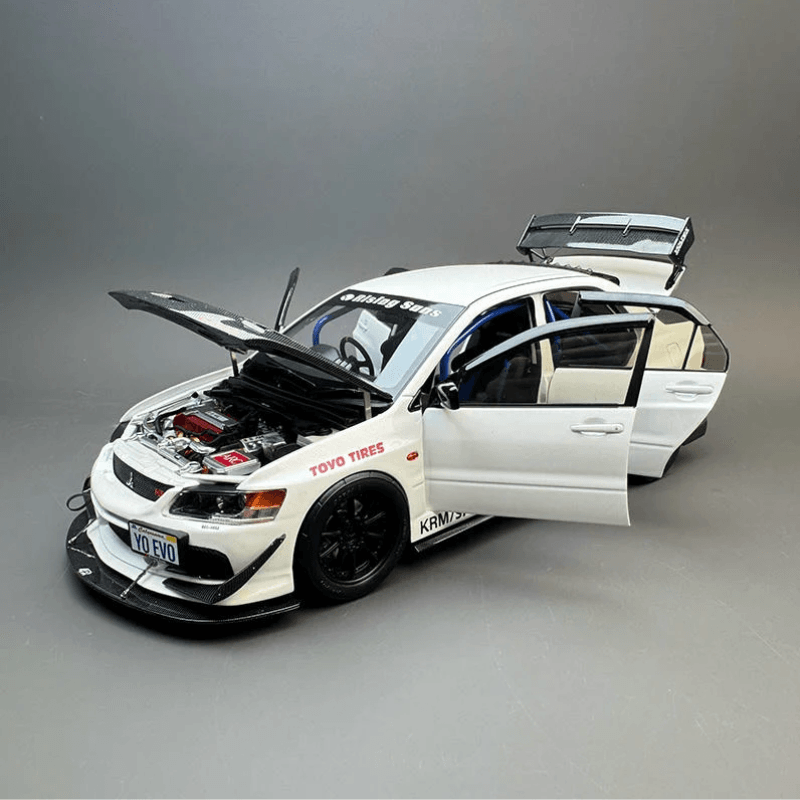 1:18 Scale Mitsubishi Lancer Evolution IX Die-cast Model Car