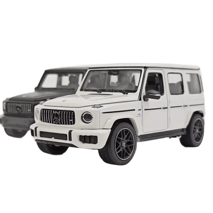 1/24 Scale Mercedes Benz G63 Die-cast Model Car