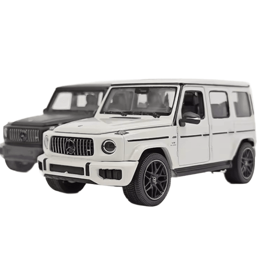 1/24 Scale Mercedes Benz G63 Die-cast Model Car