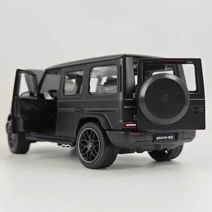 1/24 Scale Mercedes Benz G63 Die-cast Model Car