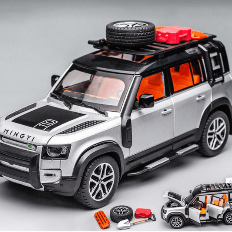 1/24 Scale Land Rover Defender With Tools Die-cast Model Car