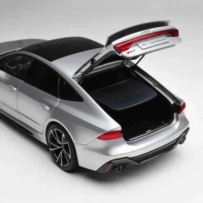 1/18 Scale Audi RS7 Full Open Die-cast Model Car