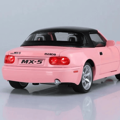 1/32 Scale Mazda MX-5 Die-cast Model Car