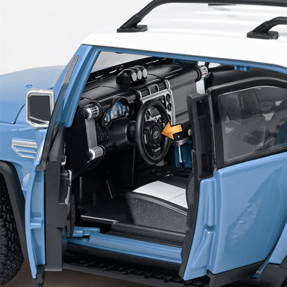 1/24 Scale TOYOTA FJ Cruiser Die-cast Model Car