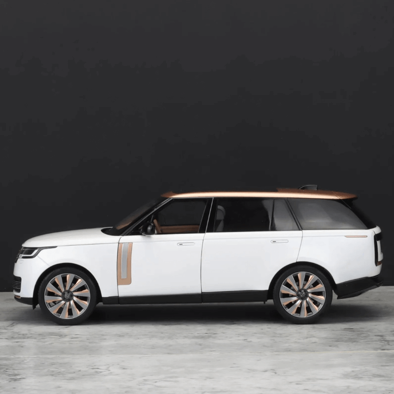 1/18 Scale Range Rover SV Die-cast Model Car