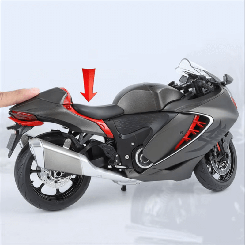 1/9 Scale Suzuki Hayabusa GSX-1300R Die-cast Model Car