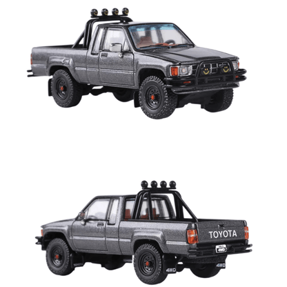 1/64 Scale Hilux SR5 XTRA Cab Pickup Truck