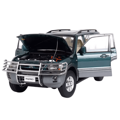 1/18 Scale Mitsubishi Pajero V73 Limited Edition Die-cast Model Car