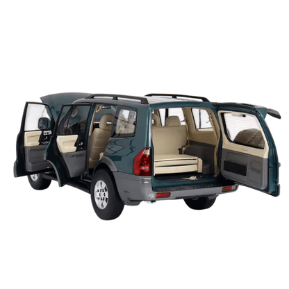 1/18 Scale Mitsubishi Pajero V73 Limited Edition Die-cast Model Car