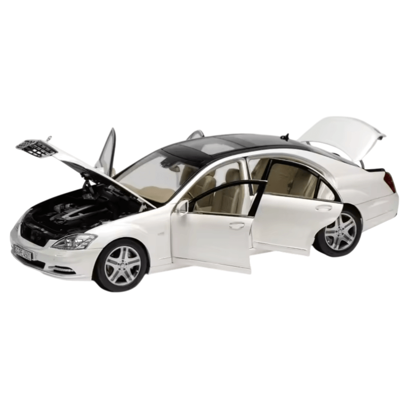 1/18 Scale Mercedes Benz S600L Die-cast Model Car