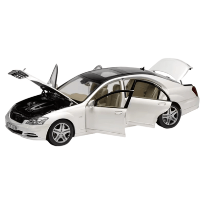 1/18 Scale Mercedes Benz S600L Die-cast Model Car
