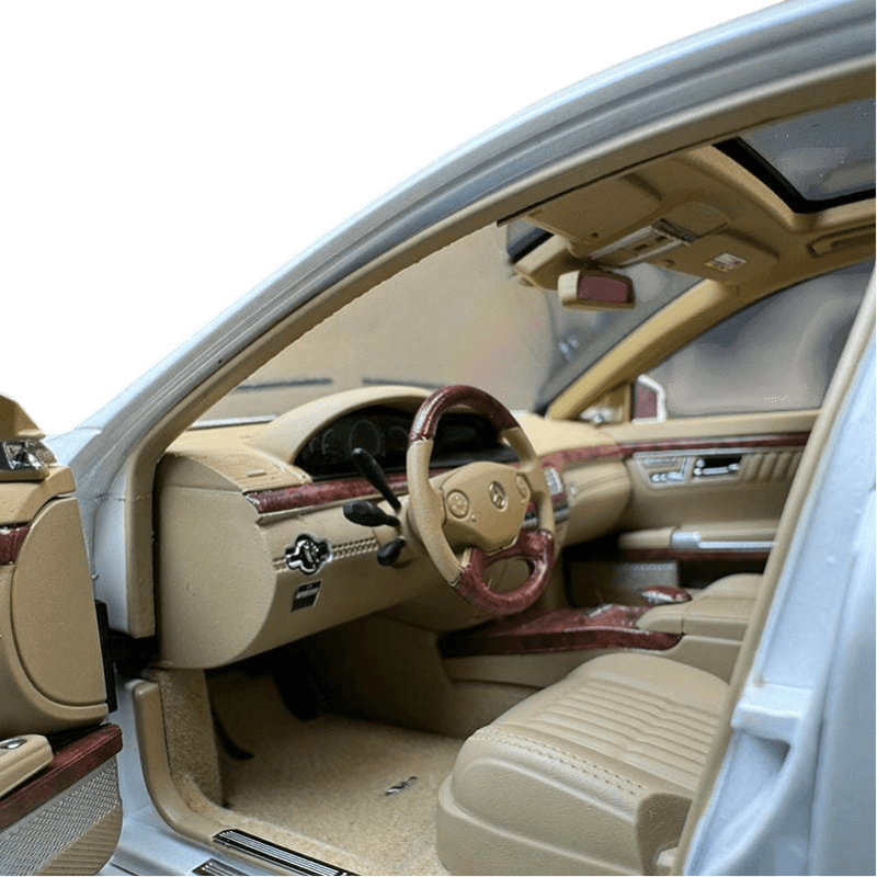 1/18 Scale Mercedes Benz S600L Die-cast Model Car