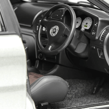 1/18 Scale Mitsubishi Lancer Evolution IV Die-cast Model Car