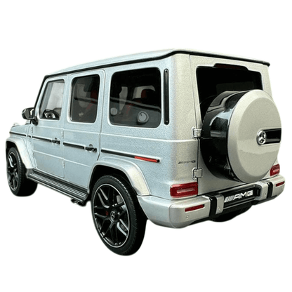 1/18 Scale Mercedes Benz AMG G63 Die-cast Model Car