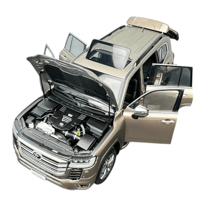 1/18 Scale Toyota Land Cruiser LC300 Die-cast Model Car