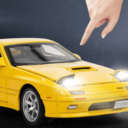 1/32 Scale Mazda RX-7 Die-cast Model Car