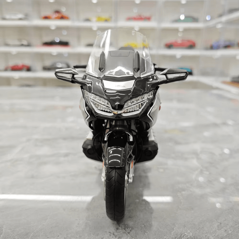 1/12 Scale Honda Goldwing Die-cast Model