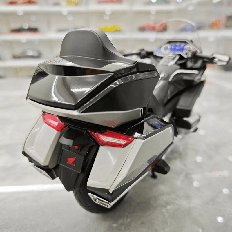 1/12 Scale Honda Goldwing Die-cast Model