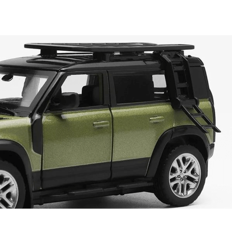 1:43 Scale Land Rover Defender 1110 Die-cast Model Car