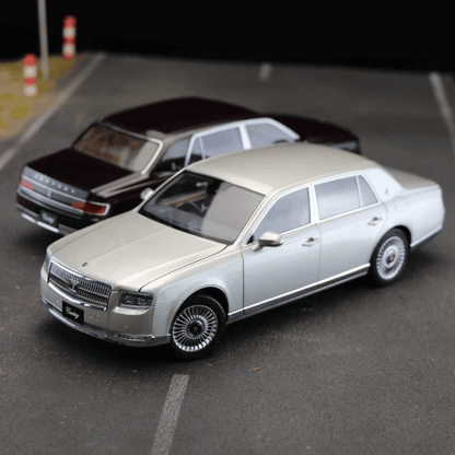 1/18 Scale Toyota Century Die-cast Model Car