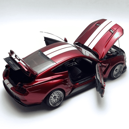 1/18 Scale Ford Mustang GT Die-cast Model Car