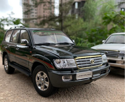 1/18 Scale Land Cruiser LC100 SUV Diecast Model Cars